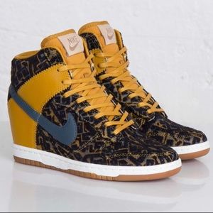 NIKE hidden wedge leopard sneaker